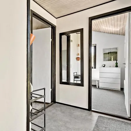2 Bedroom In Hyllinge Casa de Férias *
