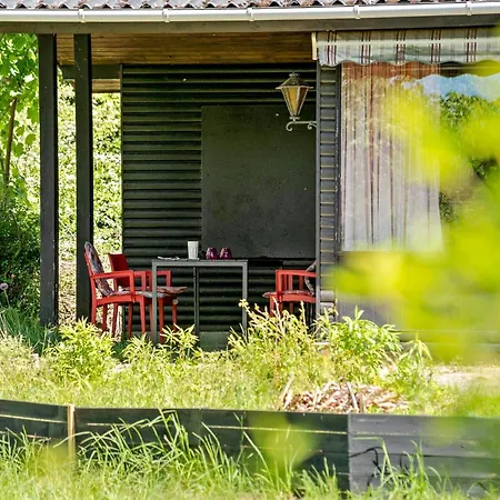 2 Bedroom In Hyllinge * Kirke-Hyllinge